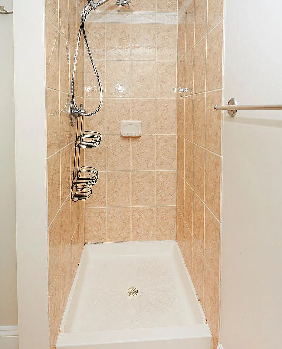 3 bed, 2.5 bath, 1222 sqft, $2,600 — Photo 4