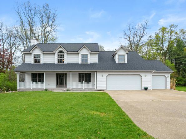 5755 Forest Harbor Dr, Kalamazoo, MI 49048