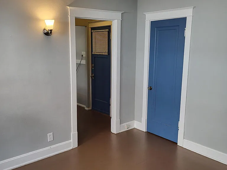 4539 Flad Ave #2 — Photo 9