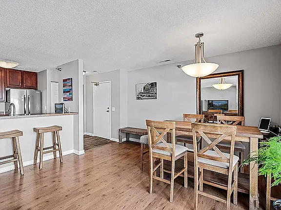 1 bed, 831 sqft, $1,500 — Photo 4