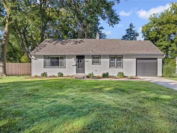 6815 W 73rd St, Overland Park, KS 66204