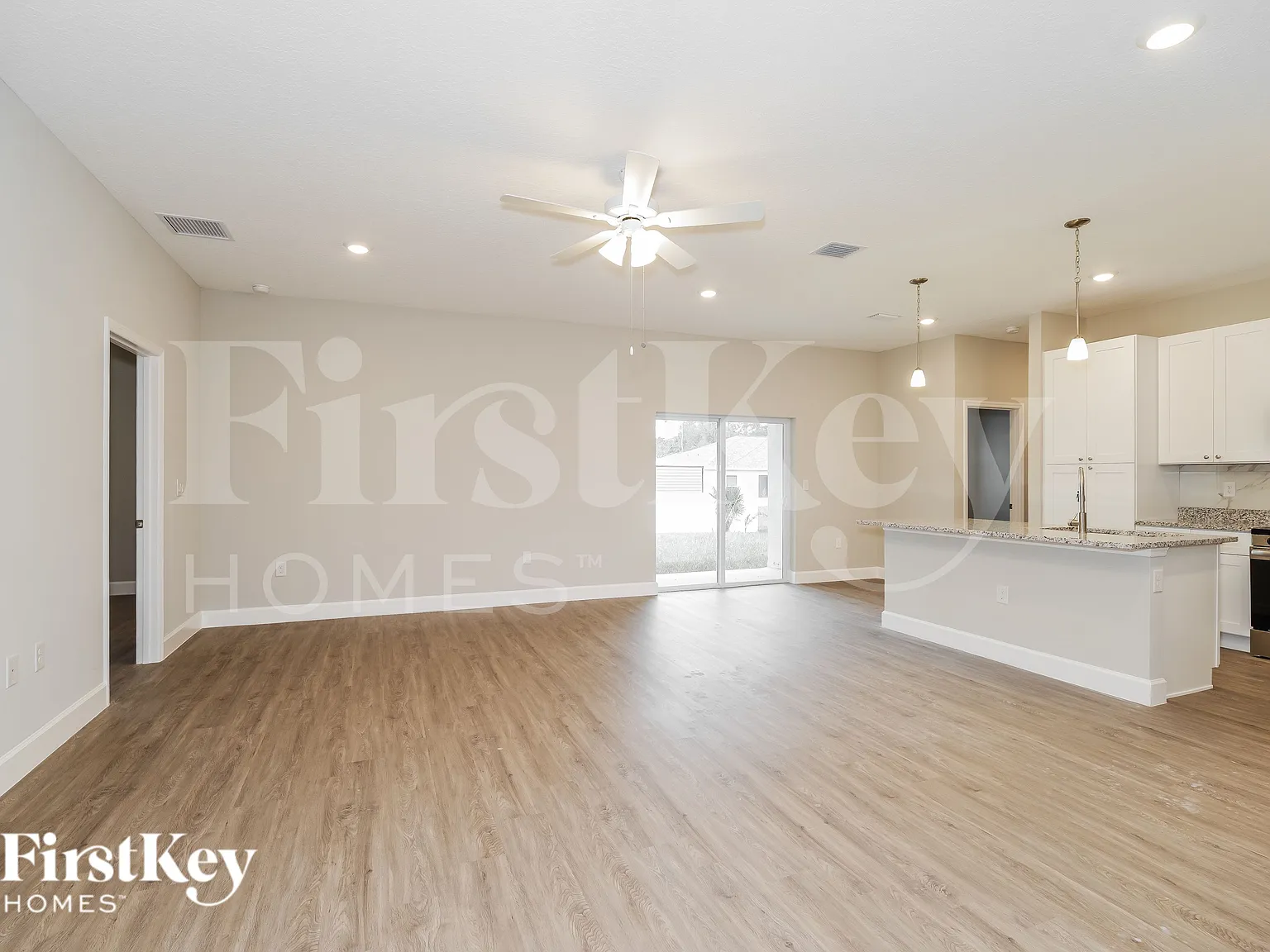 4 bed, 3.0 bath, 1850 sqft, $1,935 — Photo 2