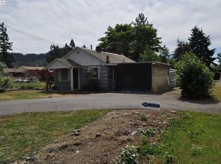 213 S Comstock Rd, Sutherlin, OR 97479