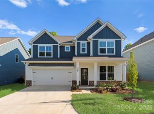 108 1st St, Huntersville, NC 28078