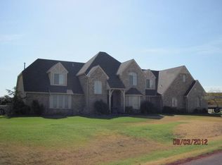 17424 Old Pond Dr, Edmond, OK 73012