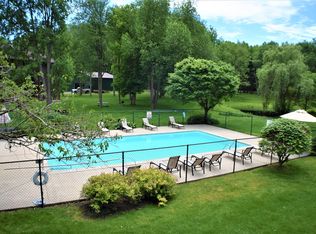 Chestnut Hills Apartments, Kalamazoo, MI 49009