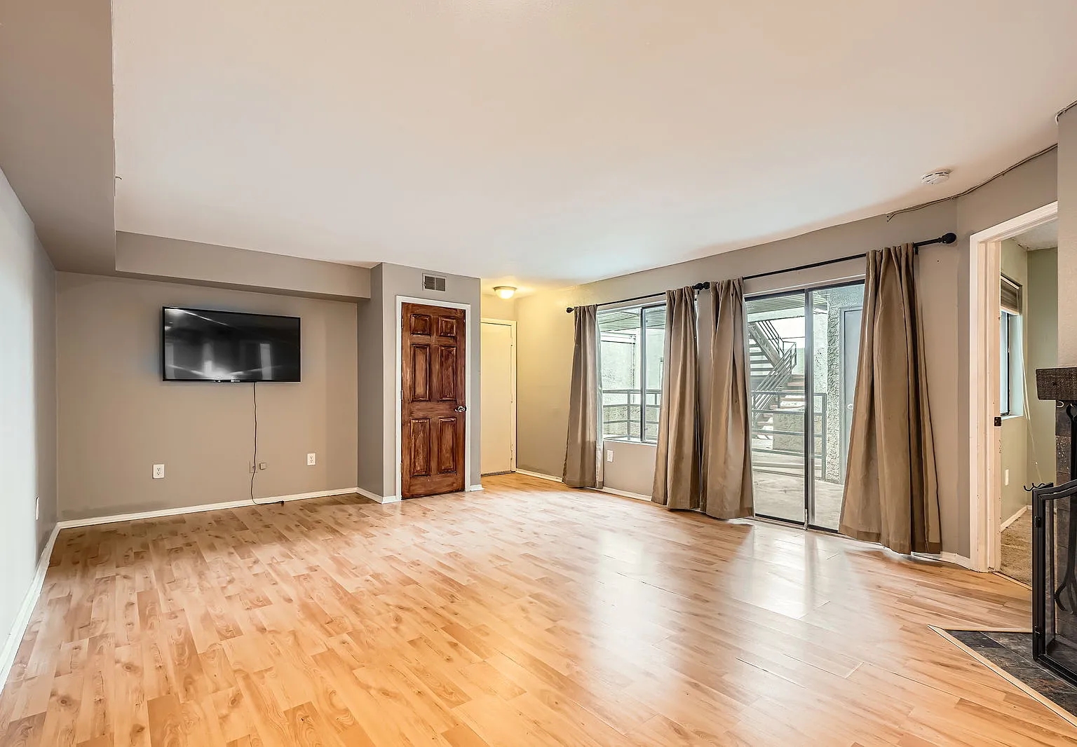 1 bed, 746 sqft, $1,595 — Photo 4