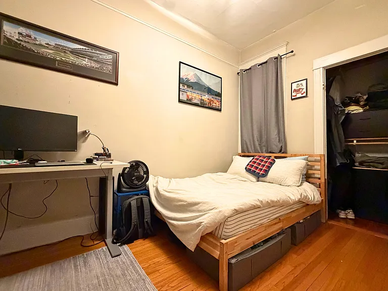 1016 W Oakdale Ave #1 — Photo 8