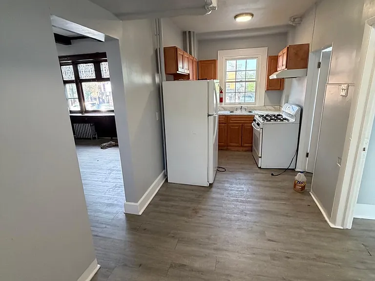 325 Roseville Ave #A — Photo 7