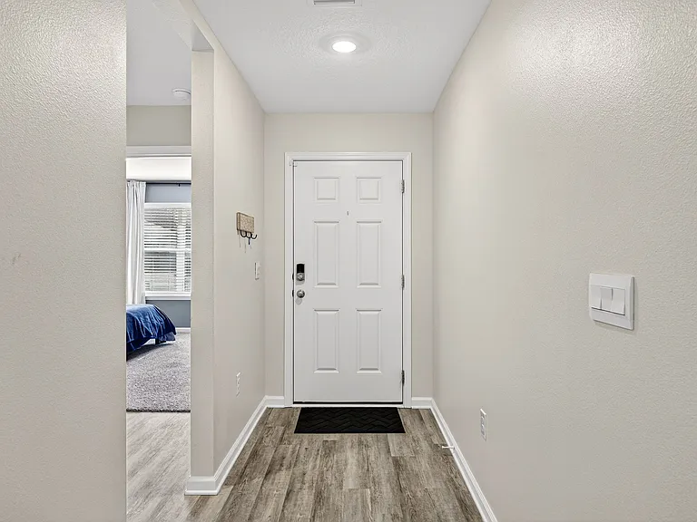 255 Eunola Ln — Photo 3