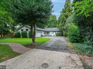 11 Quincy St, Chevy Chase, MD 20815