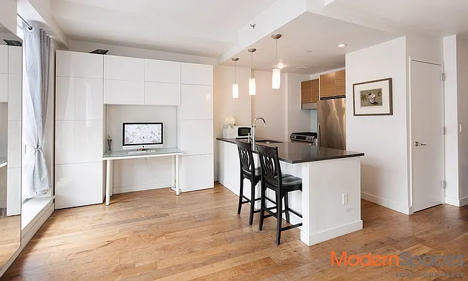 Rented by Modern Spaces | media 14