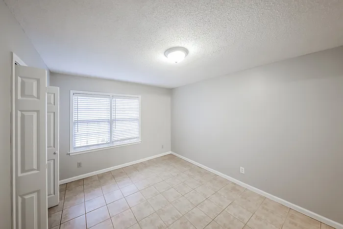 3722 Woodhill Rd — Photo 10