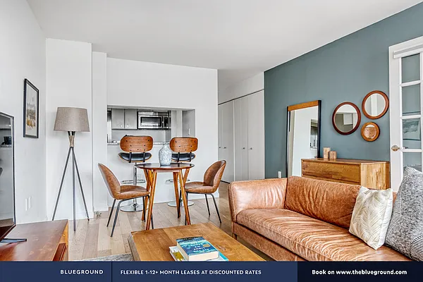 Rented by The Blueground | media 42