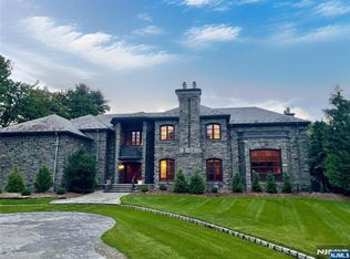 64 Stony Ridge Rd, Saddle River, NJ 07458