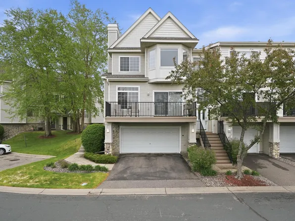2111 Eagle Trace Ln, Woodbury, MN 55129