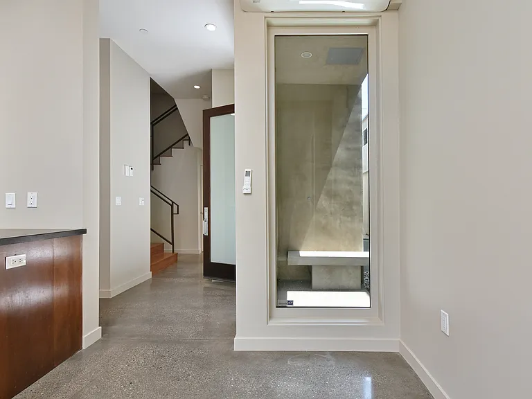 744 Marine St — Photo 19