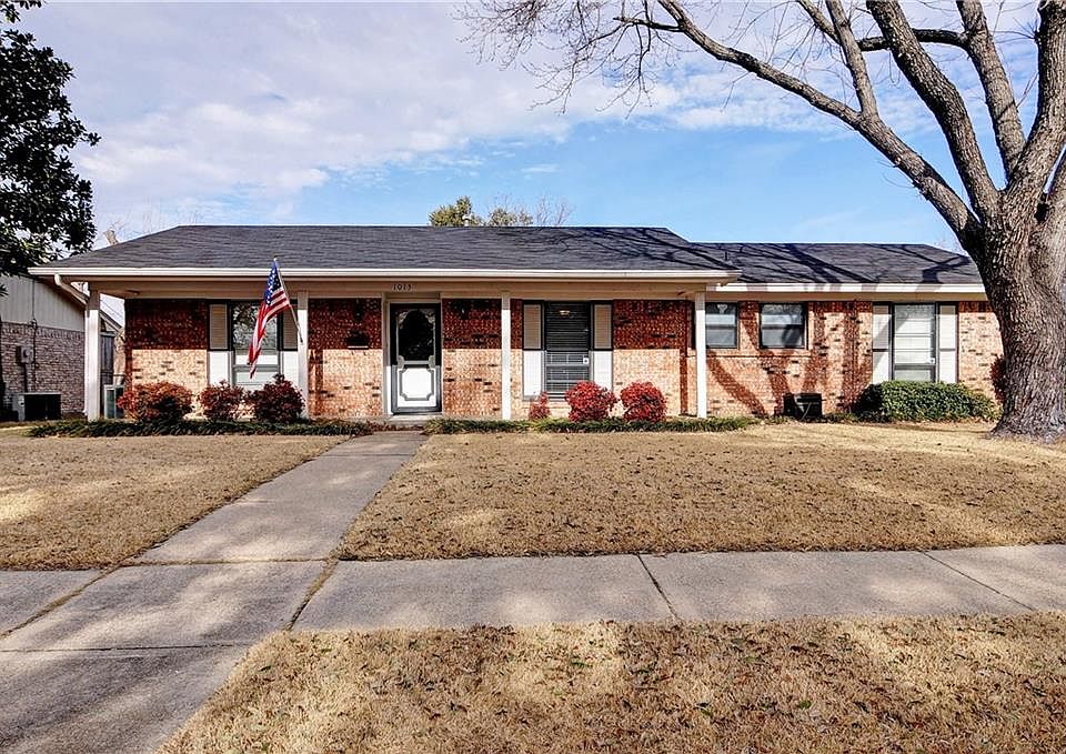 1st image of 1013 Ravencroft Dr