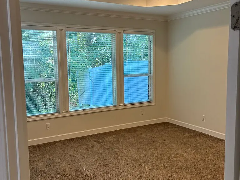 541 Eagle Blvd — Photo 7