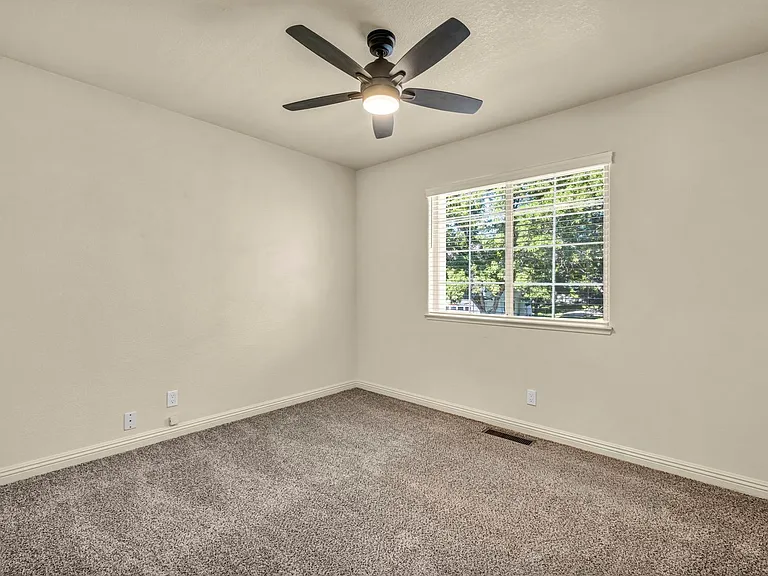 7554 Wheeldale Cir — Photo 21
