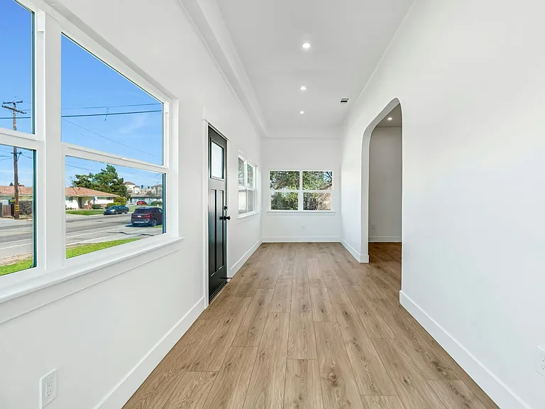 406 Sierra Ave — Photo 5