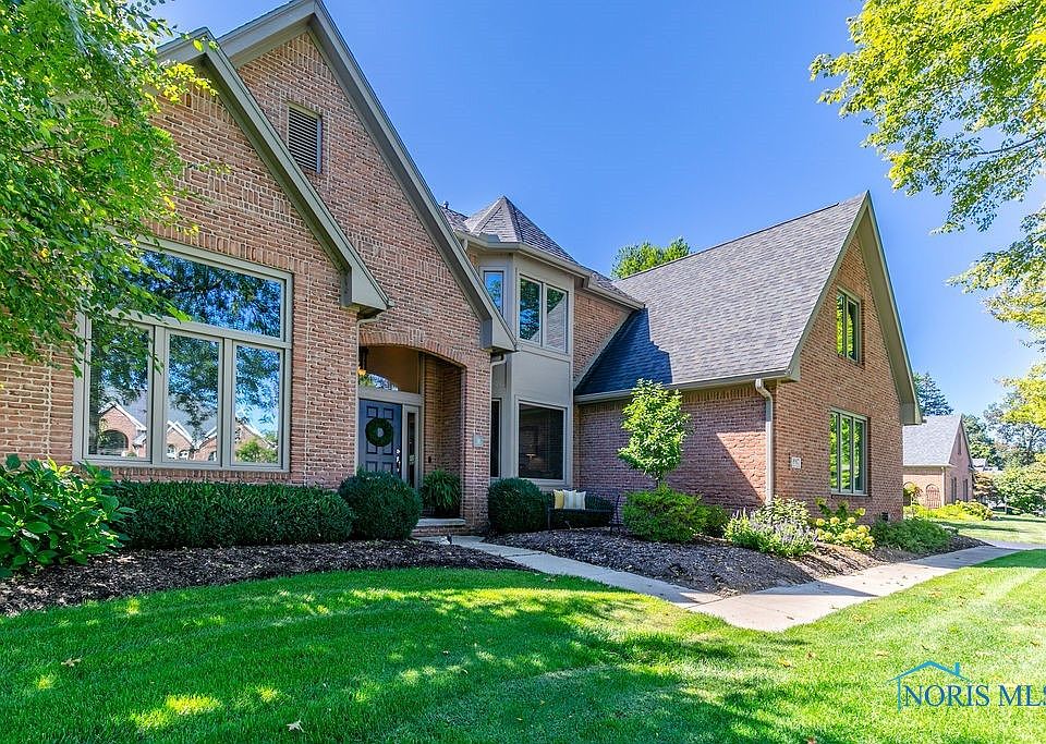 8917 Royal Oak Dr, Holland, OH 43528 Zillow