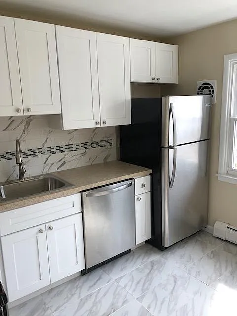 Woodbridge Apartments — Photo 2