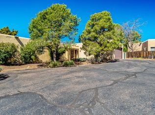 3034 Plaza Blanca, Santa Fe, NM 87507