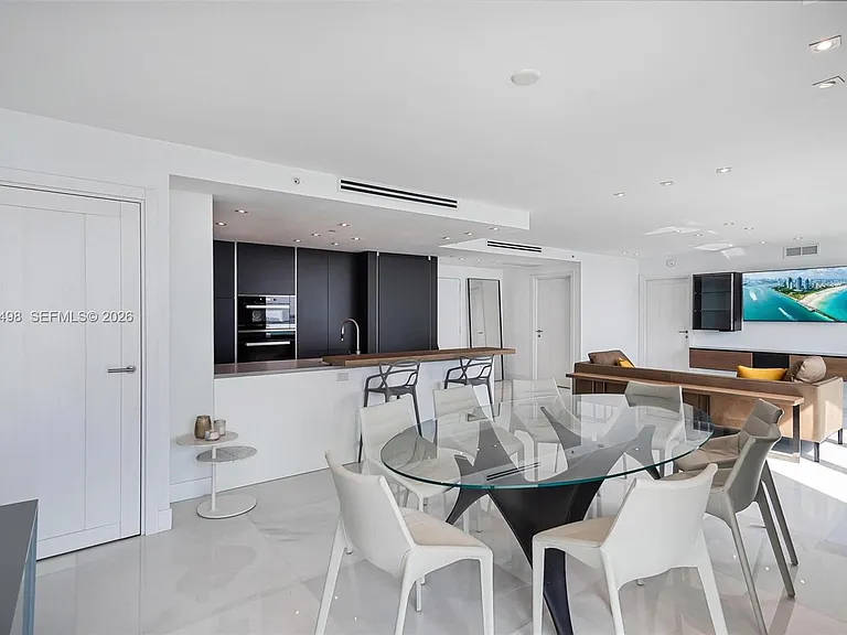 1331 Brickell Bay Dr #33 — Photo 4