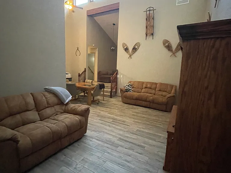 3175 W Riverdell Dr — Photo 12