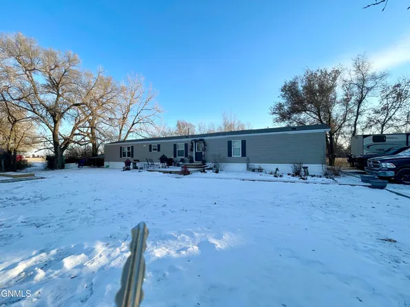 702 Dakota Ave S, Cartwright, ND 58838
