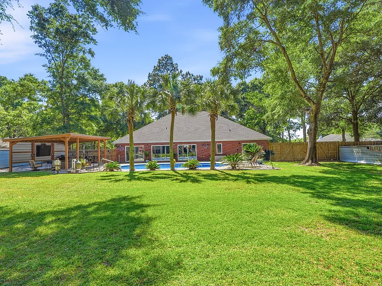 5855 Hunting Meadows Dr — Photo 10