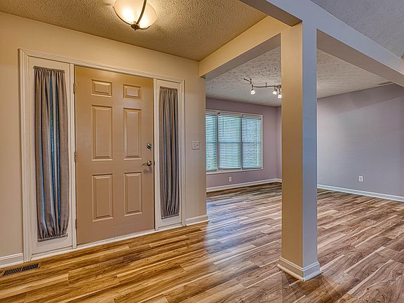 3rd image of 4422 S Summercreek Ln