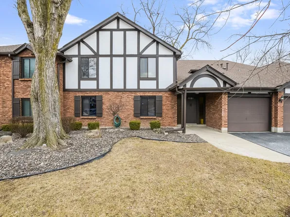 11151 Cottonwood Dr #19C, Palos Hills, IL 60465