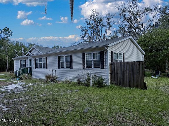3rd image of 136 SHORT PINE Road