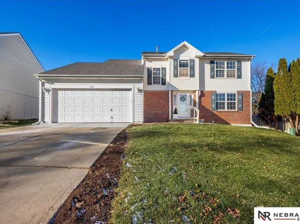11716 S 28th St, Bellevue, NE 68123