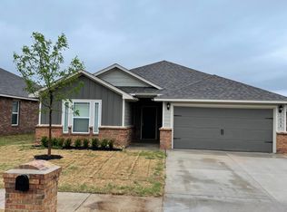 1608 Maroon Dr, El Reno, OK 73036