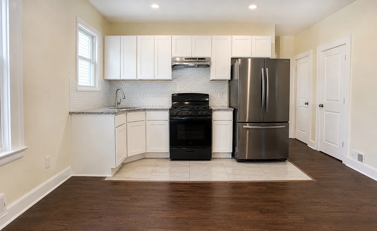 3 bed, 1.5 bath, 1200 sqft, $1,995 — Photo 2
