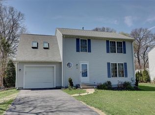 184 Arnolds Neck Dr, Warwick, RI 02886