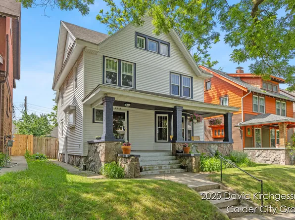 1328 Bemis St SE, Grand Rapids, MI 49506