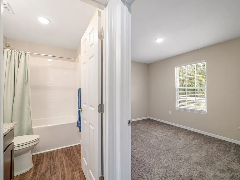 23935 NE 118th Ave — Photo 23