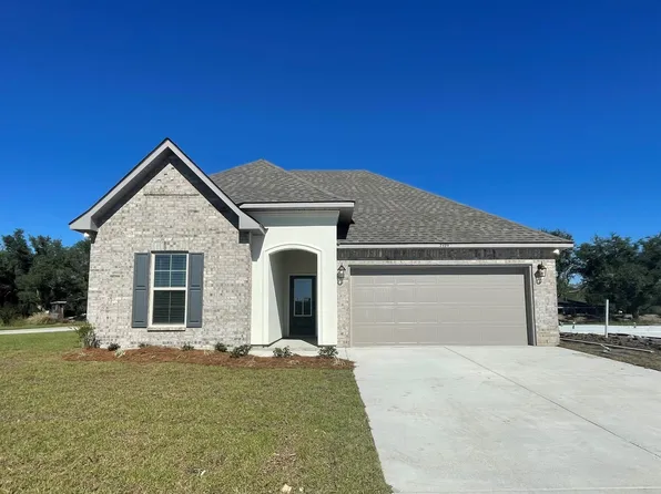 2494 Goldfinch Dr, Houma, LA 70364