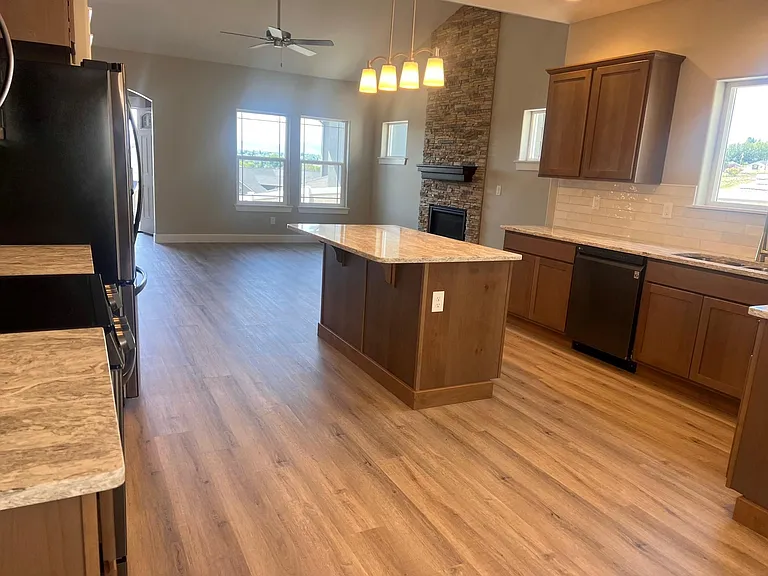 221 Summit Crest Way — Photo 8