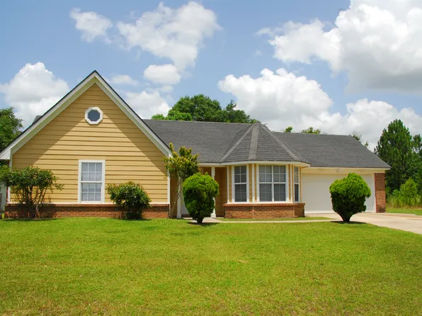 33 Heather Ln, Gulfport, MS 39503