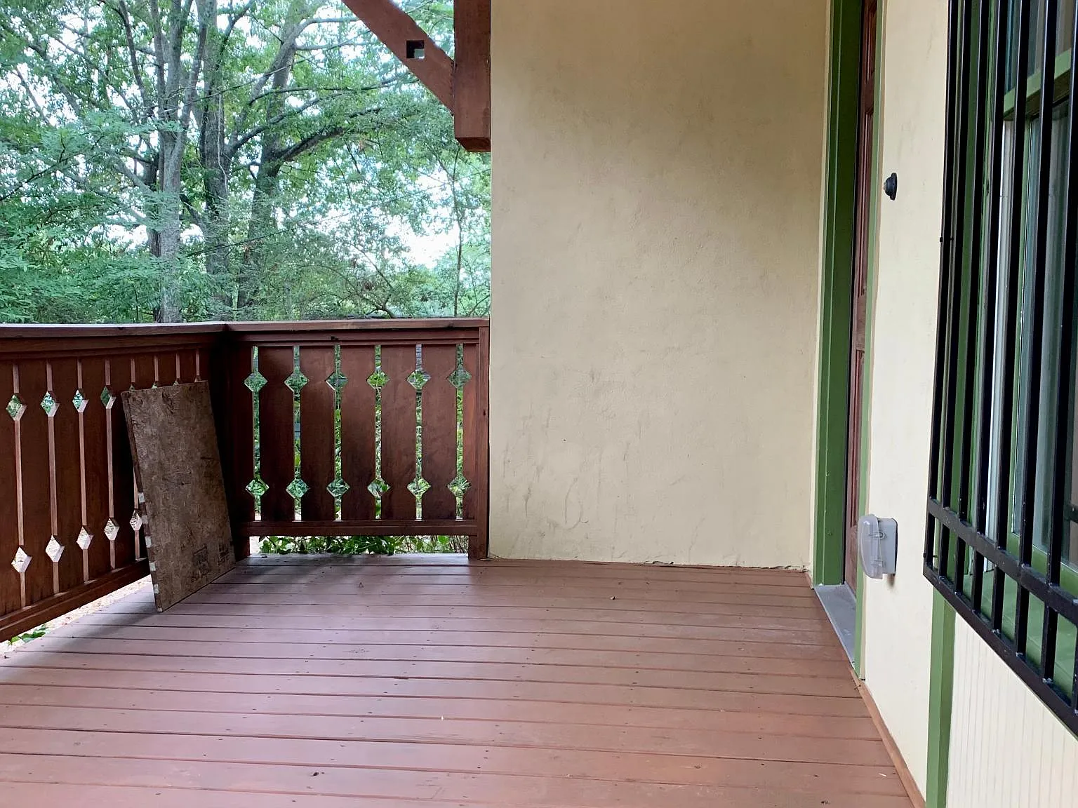 4 bed, 1632 sqft, $4,200 — Photo 3