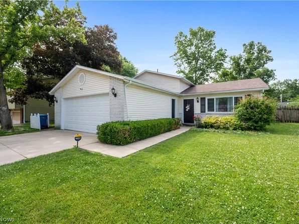 1004 Plymouth Dr, Grafton, OH 44044