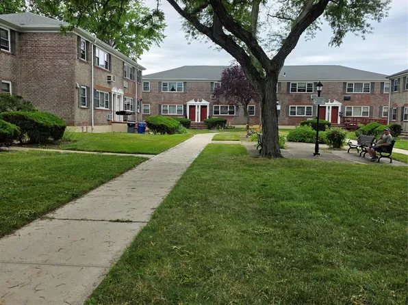 152-34 Jewel Avenue #B, Kew Garden Hills, NY 11367