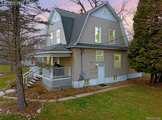 1225 E King St, Corunna, MI