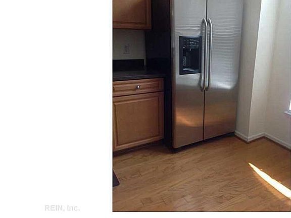 4th image of 1408 Island Park Cir