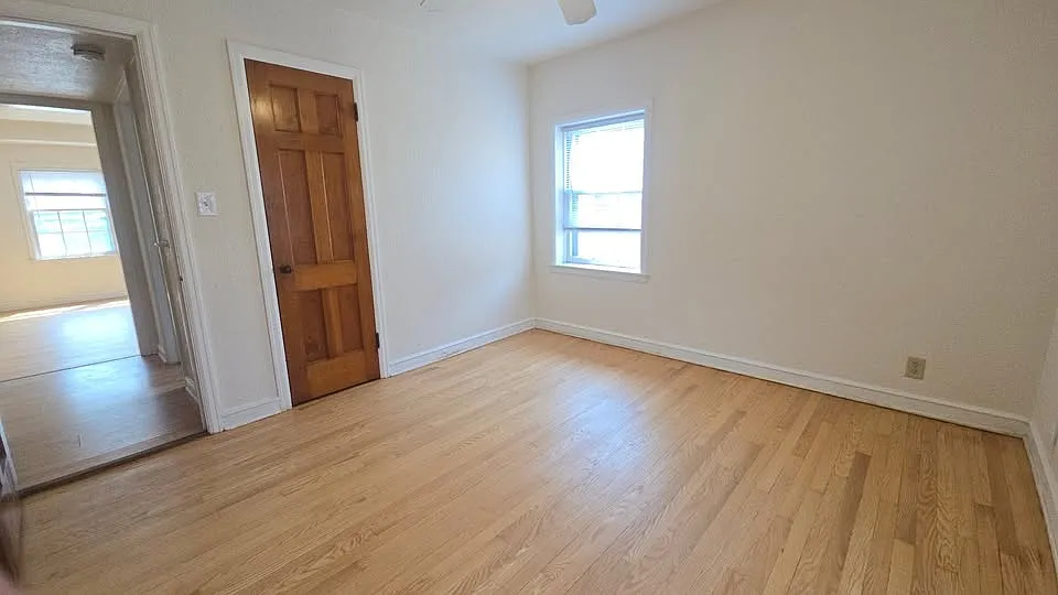 1 bed, $1,025 — Photo 4